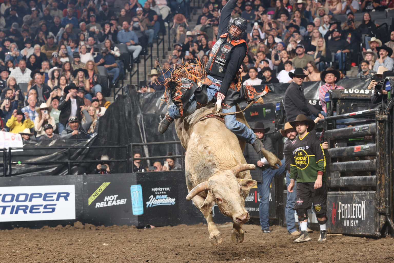 PBR Sacramento: Luciano De Castro wins event, Cool Whip streak ends ...